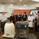 タモリとスピードワゴンがインド料理に舌鼓、タンドール窯の父の足跡たどる