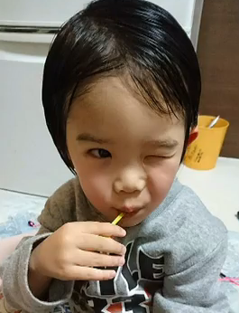 ３歳男児が死亡　全身に多数のあざ、同居の男を傷害容疑で逮捕「目があったのが気にくわない」：コメント1