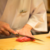 NYの寿司店で手袋着用が義務化。素手NGで伝統料理はどう変わる？
