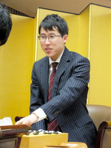 井山六冠(東大阪出身)が囲碁界史上初の七冠達成:コメント1