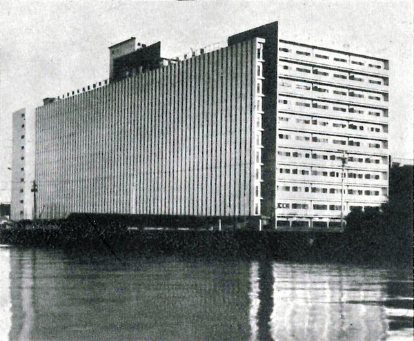 森光子さん・野村克也さんも住んだ「マンモスアパート」 大阪:コメント2