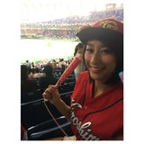 浅田舞“カープ女子”姿で優勝に歓喜　「ドラゴンズじゃないの？」と突っ込まれる