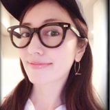 伊達眼鏡を時々披露する矢田亜希子、老眼を心配する