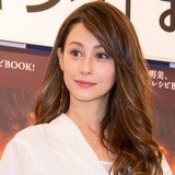 ダレノガレ明美がスタジオで涙…「殺されかけたし、待ち伏せもされた」