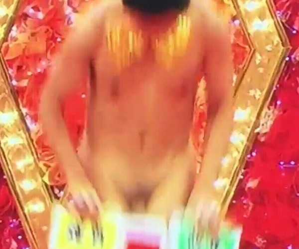 アキラ100%、生放送でネタ失敗し騒然 “土下座”で股間隠し退場：コメント9