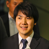 眞子さま婚約者小室圭さん巡る「祖父と父の遺産と母の恋人」