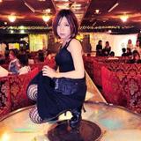 鬱に寄り添う女装バー経営者