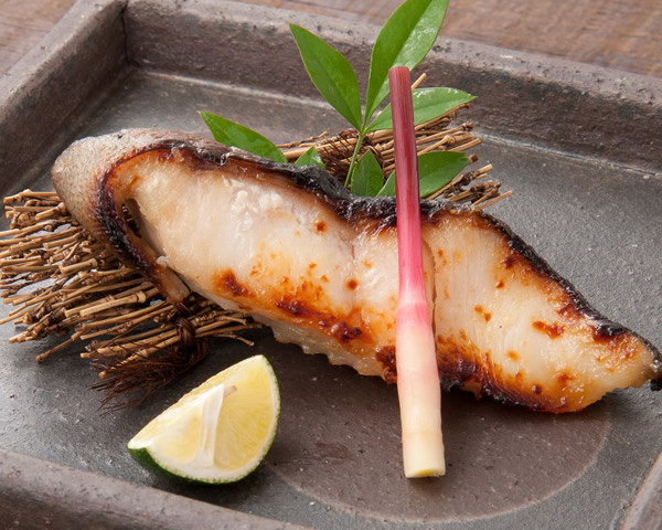 ç«åãã®å¢ã®æ¸å¤ªã¨ç¯å­ã«é£ã¹ãããããã®ï¼ã³ã¡ã³ã108