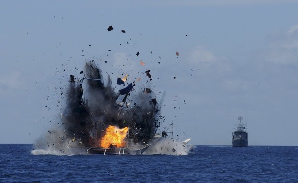 陸上自衛隊が地対艦ミサイルで米海軍戦車揚陸艦を撃沈！：コメント1