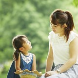 女の子の育て方が難しい理由「精神年齢が高く、言語習得が得意」