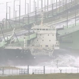 関西、台風で陥落！！：コメント1