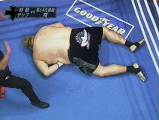 にやにやメイウェザー、天心子供扱いで10億円荒稼ぎ:コメント6