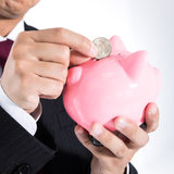 へそくりしてそうな夫キャラ2位「野原ひろし」　へそくり平均額は男性149万円、一方女性は238万円