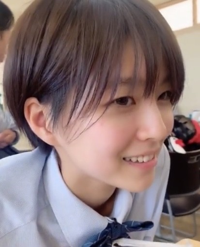 本当に可愛い女の子だけを貼るトピ：コメント1384