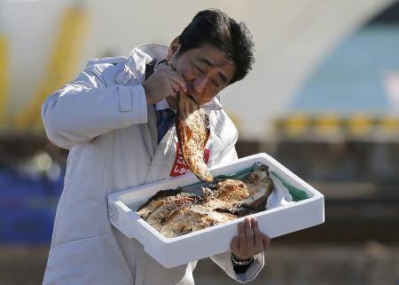 芦田愛菜は絶賛でも…“ハシの持ち方で”酷評浴びる恥ずかしい芸能人の面々：コメント25