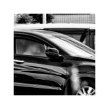 コロナ禍で「駐車場パパ」増殖！　家に居場所なく愛車でリモート