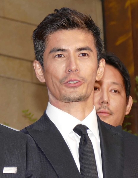 ローランド「汚いは暴力だ」“モテる男”に必要なこと、“清潔感の大切さ”を語る:コメント13