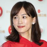 綾瀬はるか「性格のいい女優ランキング」で1位、ライバルのあの女優は圏外