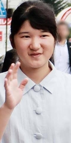 愛子さま、学習院大に進学へ　陛下と同じ文学部：コメント146