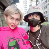 “整形1億円男子”アレン、よく見るとryuchellとの2ショット公開「新宿御苑トコトコとお散歩」