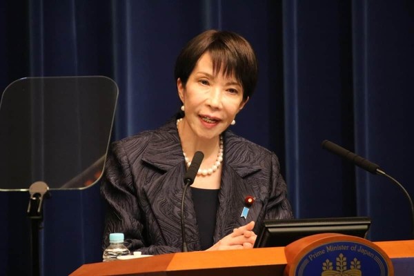 中国の駐大阪総領事、高市首相に「その汚い首は一瞬の躊躇もなく斬ってやる」　「台湾有事」めぐり暴言：コメント2