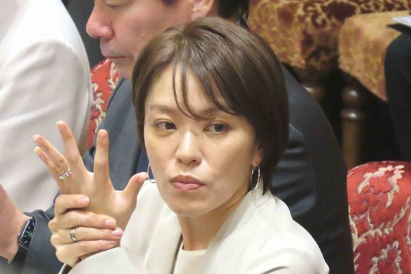 今井絵理子氏 高市首相に〝君が代〟手話を要望→「あまりいい答弁にならない」と返される:コメント2