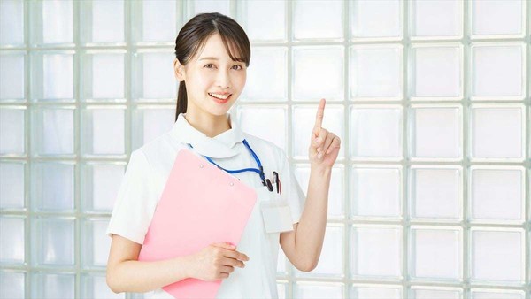結婚したい！　「女性の職業」ランキング　3位「保育士」2位「薬剤師」…1位は？：コメント2