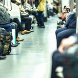 「女性専用車両なのに…」満員電車で痛感、“妊婦”がいても周囲はお構いなしの現実