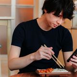 日本の若者｢本当は結婚したい｣のにできない真因　結婚に対する前向き意識は変わっていない