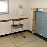  操作ミスで給食エレベーター故障、保護者が階段で1か月半運び上げ…「暑くなる前に終わりそうでよかった」