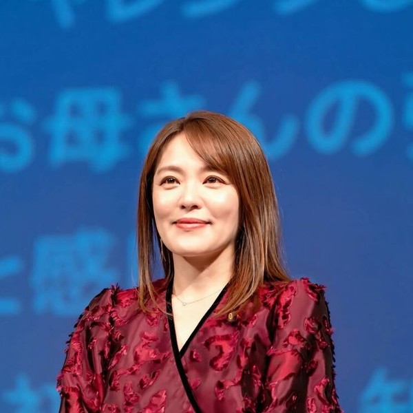  「客寄せパンダ扱いはもうイヤ」失速する今井絵理子政務官（41）パワハラ報道、県連入りもかなわず…：コメント2