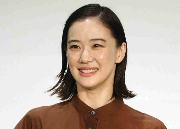蒼井優　夫・山里亮太を好きだと気付いた瞬間の気持ち　胸がチクチクは「しなかった」けど…：コメント2