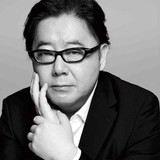 秋元康氏、新たに男性アイドルをプロデュースへ　三井不動産とタッグ組み専用劇場も設立