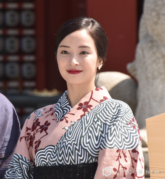 広瀬すず、うっかり発言ぐせを反省　ゆっくり食事する松下洸平に「『#丁寧な暮らし』って感じが」：コメント2