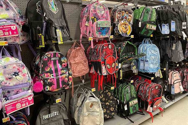 「日本の学校はクレイジーよ！」　ランドセルを批判するアメリカ人ママに日本人ママが反論：コメント2