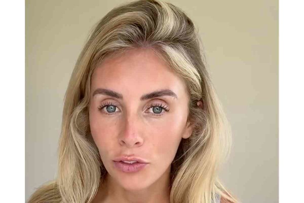 金髪美女インフルエンサー（26）が“400人と関係を持った”直後に妊娠発表：コメント2