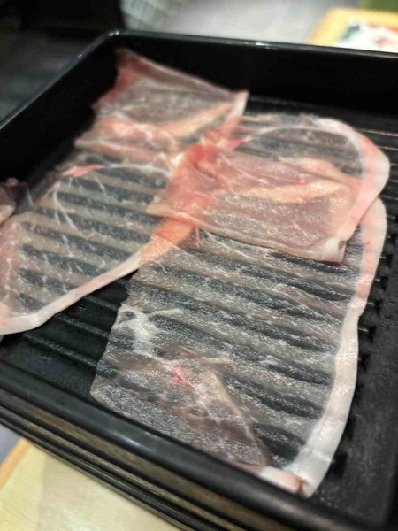 「しゃぶ葉」の肉が「薄すぎる」！　SNS指摘にすかいらーくHD「深くお詫び」、本来の提供基準を満たさず：コメント2