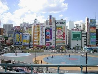 誰が渋谷を「つまらない街」にしたのか…「若者の街」を「チェーン店と外国人ばかり」にした決定的な出来事:コメント2