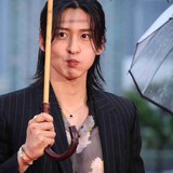 目黒蓮、生放送でポロリ漏らした“リアル発言”にファンの間で浮上した“彼女いる説”